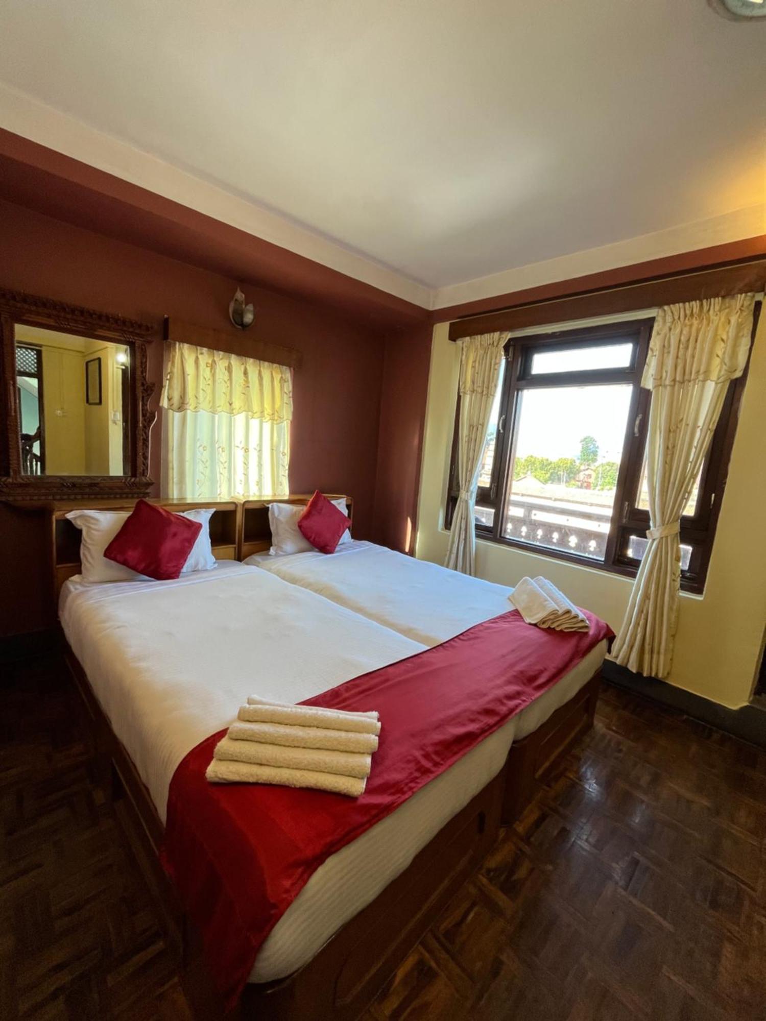 Golden Gate Guest House Bhaktapur Exterior photo