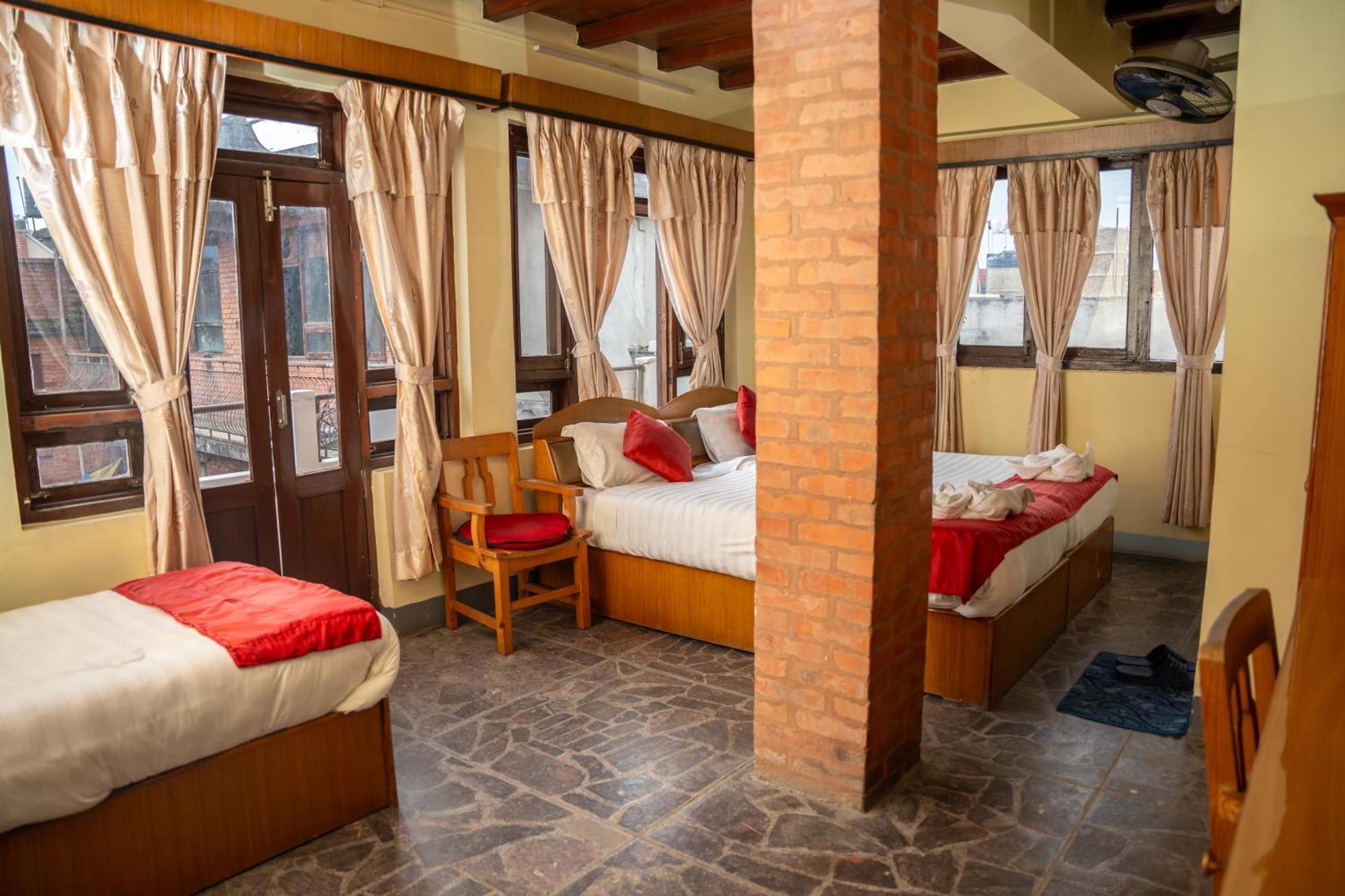 Golden Gate Guest House Bhaktapur Exterior photo
