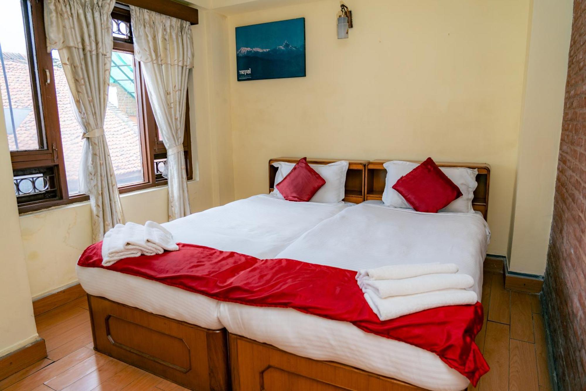 Golden Gate Guest House Bhaktapur Exterior photo